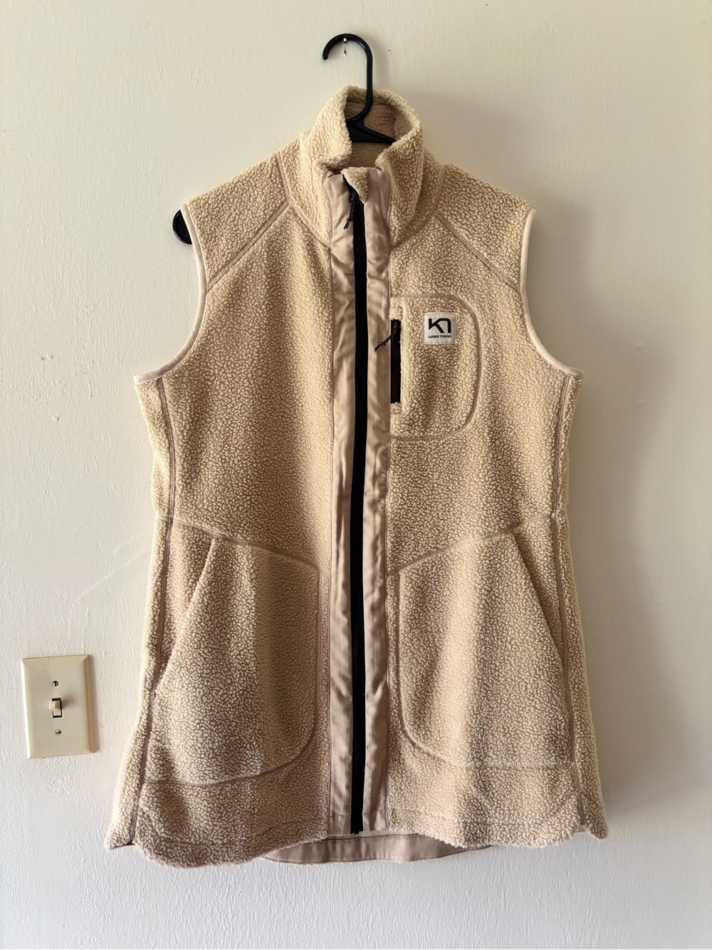 Kari Traa Neutral Cream Sherpa Fleece Vest